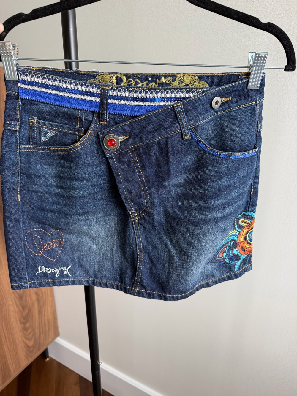 Desigual Embellished Dark Wash Denim Mini Skirt Size 4 (EU 36)